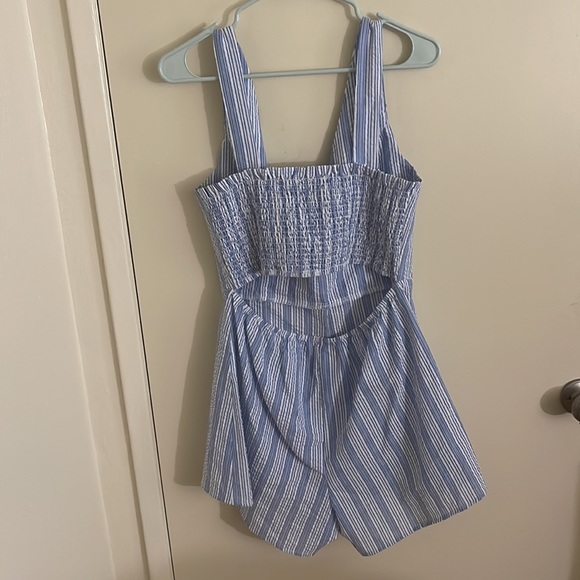 Summer dress - Picture 2 of 3